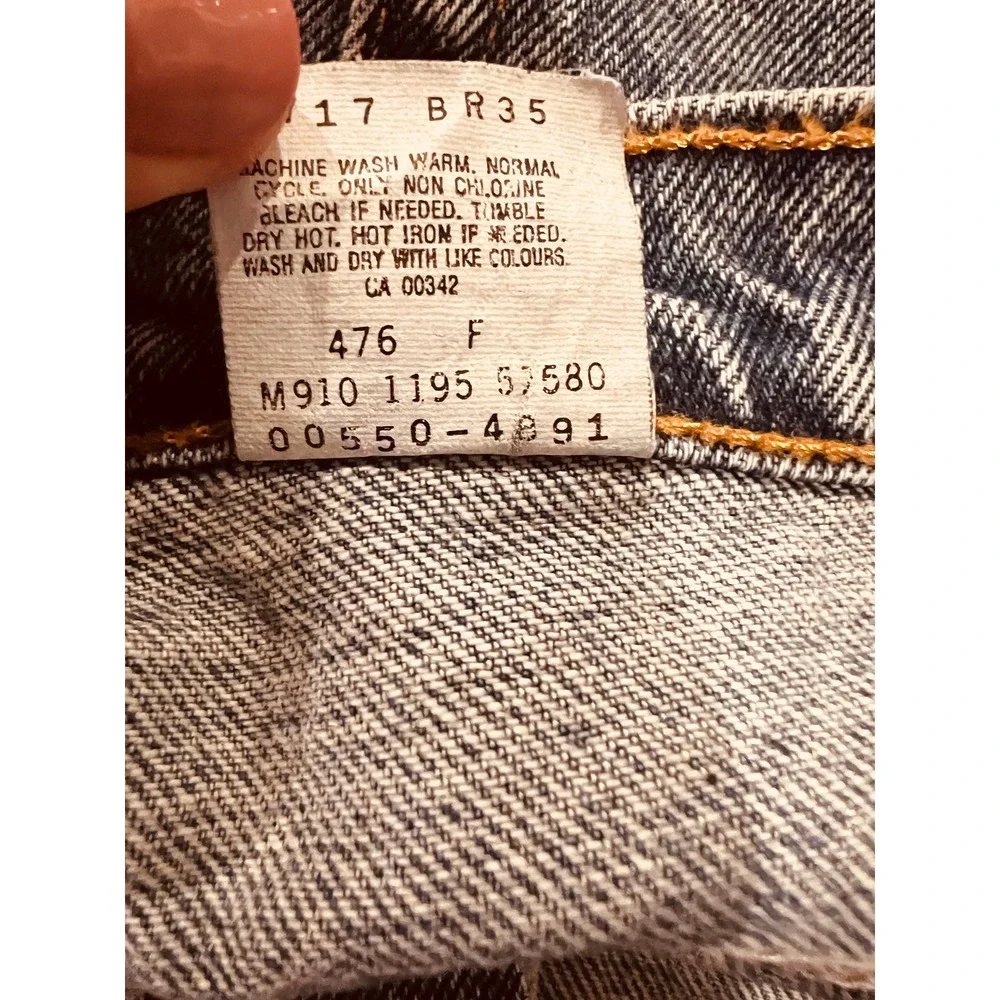 Vintage Levis 550 Relaxed Fit Tapered Leg Jeans 38x30 Acid Wash Blue Canada Made